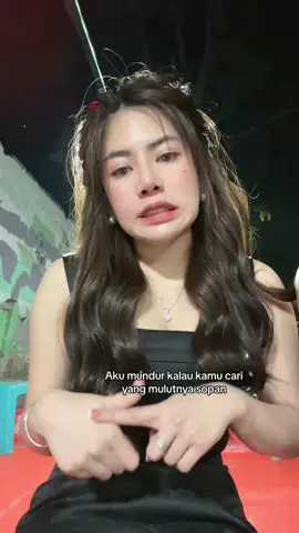 ngmg aja belapotan gegara sariawan lagi pedih pedih nyaaa wirr