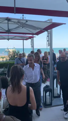 #nicolassarkozy #carlabrunisarkozy #sarkozy #carlabruni #mostra #venicefilmfestival 
