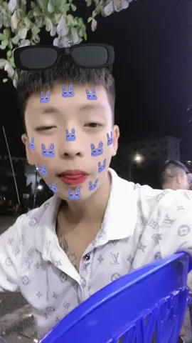 Đg đocthan thì trời lạnh