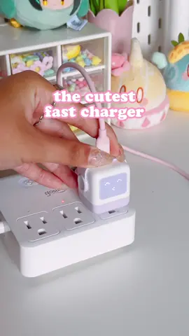 When cuteness and innovation meet! 🤝🏻🎀 it’s @Ugreen Store newest fast charger the RoboGaN 30W🔋! They’re offering a 60% off early-bird price on sh0pP33 and L4Z4d4! apply promo “UGREEN735” or “UGREEN736” 😉 Price After Discount:  🎀 30w - PHP 629 🎀 65w - PHP 1099   Check bi0 for the link~  #NexodeRG #ugreen #cute #Tech
