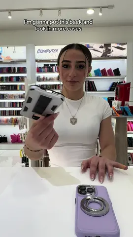 Do you think she chose the right case? #fy #fyp #fypシ #fypage #foryou #foryoupage #xyzbca #viral #iphone #phone #iphone14pro #screenprotector 