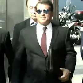 عليك ان تكون القرش لابورتا لتحسم اي صفقة كبيرة 🦈🔥 فرق مقامات يا الشايب😏 #سايند #explor #fyp #برشلونه #لابورتا 