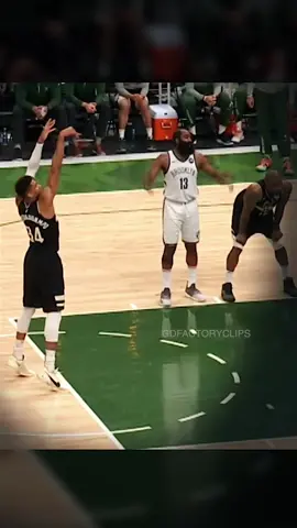 Giannis was trolling Harden 😁 #NBA #basketball #fyp #foryou #foryoupage 