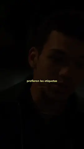 A los demás no les gusta el desorden... #violetyfinch#violetyfinchmovie#allbrightplaces#pelis#películas#ecenas#ecenasdepelicula#amor#frases#recomendacionesdepeliculas#netflix#finch#elbautty#parati 