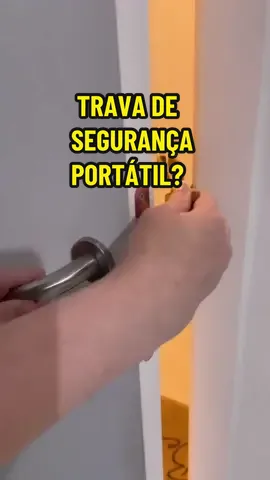 Já pensou em ter uma trava de segurança portátil? Olha que interessante essa dica da Naiane Froio.👌🏻 #maisinteriores #dica #dicaboa #segurança #decor #arquitetura #fypシ #viral #fy #dicaboaedicacomparlihada 