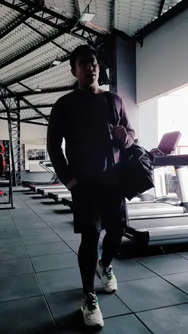 Así Se Entrena En #titanesfitness con una buena #rutina un buen #entrenamiento y una buena #ducha  ...  #latacunga #cotopaxi #ecuador #Fitness #fyp 