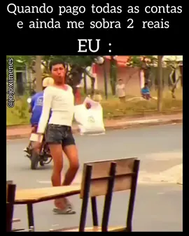 A felicidade da gata 😹😹😹 #meme #memestiktok #memevídeo #tiktokmemes #tiktok #divando #humor #quemnunca #marcaasamigas #vamosrir #eunavida #minhavidaéummeme #minhasaudemental #vidaadulta 
