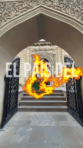 🌍 Descubriendo el país del fuego: Azerbaiyán 🇦🇿✨  ¡Deja que te cuente sobre mi increíble aventura en este país lleno de sorpresas! Desde las antiguas calles empedradas de Bakú hasta los exuberantes paisajes de la región de Gobustán, cada rincón cuenta una historia fascinante. ¿Sabías que Azerbaiyán es el cruce perfecto entre historia y modernidad? No te pierdas la oportunidad de explorar la Torre de la Doncella, perderte en los bazares tradicionales y deleitarte con la deliciosa cocina local. ¡Azerbaiyán te espera con los brazos abiertos! 🕌🔥🏞️  #DescubriendoElMundo #TravelGoals #Azerbaijan #Baku #Qobustan #ExploreAzerbaijan #Wanderlust #InstaTravel #TravelInspiration #TravelDairies #BucketListAdventures #DiscoverTheWorld #NomadLife #PassportReady #Foryou #parati #viajes #viaje #viajestiktok 