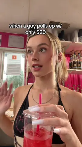 #fypageシ #bikinibarista #pink #caffeine #coffee #barista #viralvideo 