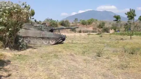 No edit version Yg pingin denger suara Engine nya Abram sama Leopard 👍 #supergarudashield2023 #training #exercise #army #indonesia #indonesia🇮🇩 #australia #tank #panzer #jointoperation 