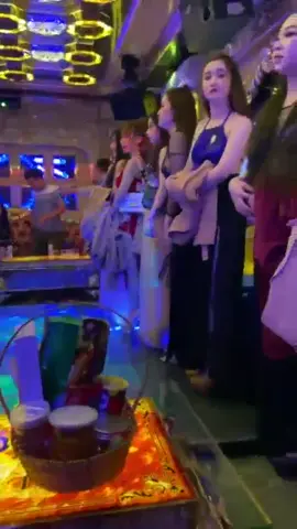 Ngon ko anh em 🥰 #tayvịn #karaoke 