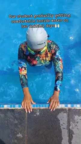 We know it takes great courage to be ready to overcome your fears. Which is why well-trained coaches are there to guide you through your journey! We're taking bookings for our upcoming session that starts from 10th September. DM to book your seats! #divestrokeacademy #training #swimminglessons #swimmingclasses #viral #foryou #fypシ #swimmingskills #swimming #swimmingclasses 