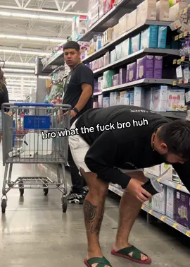 WHAT HAPPEN? 💩😂 #prank #funny #fart #fyp #fypシ #foryoupage #lol #pranks #walmart #viral #viralvideos #fartprank 