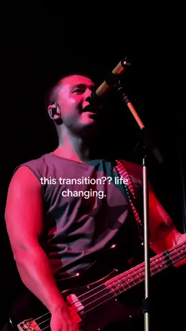 hearing the disconnected into you don’t go to parties transition live was actually insane. #5#5secondsofsummer5#5sost#the5sosshow