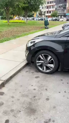 Paso a paso: El secreto para mantener tu vehículo impecable 🛡️🌟. Aquí te enviamos un excelente tutorial para poder colocar correctamente nuestro cobertor a tu auto o camioneta. Mayor info al WhatsApp 959749394. #autopartes #viral #cobertor #cobertorparaauto  #autopartesperu #tuning #tunning #parati #accesoriosparacoche #accesoriosparaauto #Hyundai #cobertores 