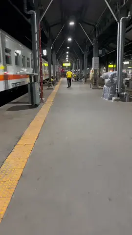 Stasiun Tawang waktu malam. #stasiuntawangsemarang #tawang 