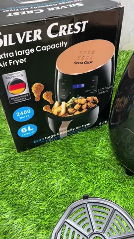 Here is our 6L Silver Crest Aifryer  You can use this to fry without using oil , for baking , steaming ,roasting , toasting and so on  Live an healthier life with this air fryer , the work is amazing 💯 Price; #32,500 #kitchengadgets #airfryer #silvercrestairfryer #kitchenaccessories #kitchenitemsinlagos 