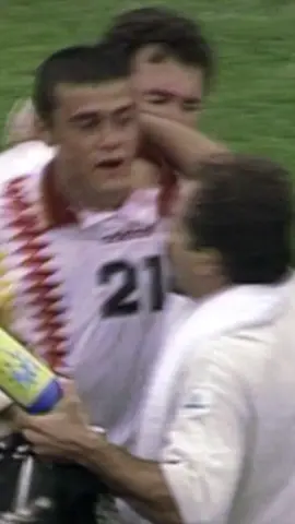 El codazo de Tassotti. La nariz de Luis Enrique.  El lamento de todo un país.  📼 EPISODIO 1 de #LaEspañaDeClemente, ya disponible en @movistarplus. #tiktokfootballacademy#deportesentiktok#luisenrique#informeplus#tassotti#luisenrique