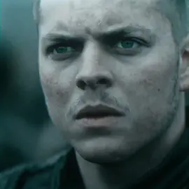 Ivar fã do Bjorn #vikings #vikingsedit #ragnar #bjornironside #ivartheboneless 