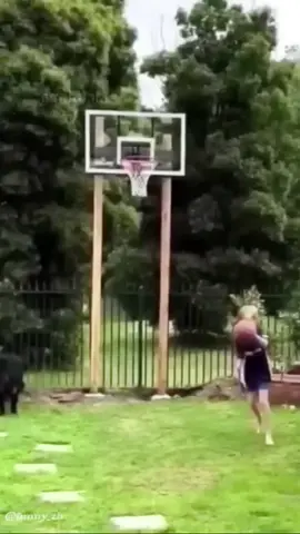 Try not to laugh😂🤣🥲#funnyvideo #funny #prank #pranks #funnyfail #fails #lmao #🤣🤣🤣 #foryou #lol #funny_zh #failarmy #funnyanimals 