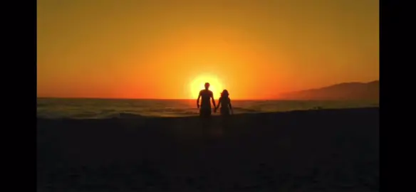 Happy Couples in the Sunset.           #edit #Couple #beach #sunset #happycouple #cinematography #happy#hohey #Love #fyp #foryou #foryou 
