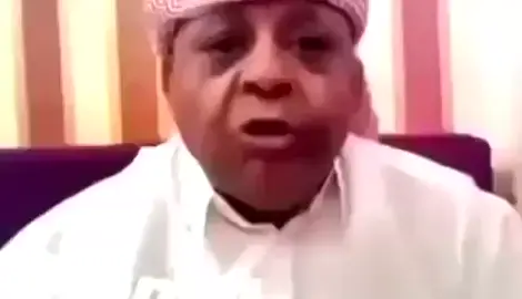 اشقك شق حتعيش زق وتموت زق يا الزقه #افشات #قفشات #رياكشن #رياكشنات #مضحك #كوميدي #مصري #خليجي #كوميديا #فيلم #افلام #سوشل_ميديا #سعودي #مراد #مراد_المصري 