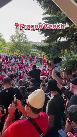 🇦🇱Tifozat Kuq e Zi 🔥🔥🔥 si gjithmone para fillimit te ndeshjes⚫️🔴🇦🇱🇦🇱  📍PragueCzech . . . . . . . . . . #kuqezi #tifozatkuqezi #shqiperi #albania #albanianultras #ultras #tkz 