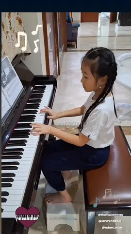Semangat latihan piano & vokal Cici Thalia 🥰🥰 #thaliaputrionsu  #tanmercyliescya 