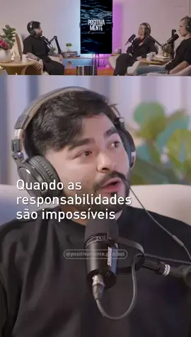 Se tudo é possível em Deus, o impossível é só mais uma palavra possível. 🔥 Que troca boa vivemos @yuditamashiro @lizibenites_ @galego.mbt  Episódio completo no YouTube no canal #positivamente e nas principais plataformas de áudio.