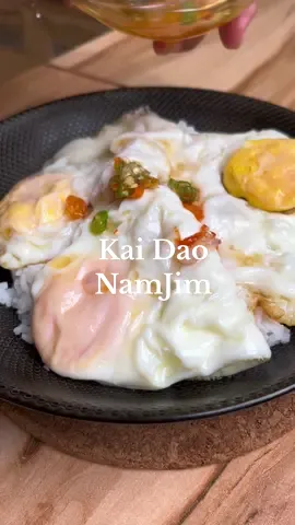 Percaya sama gue.. lu makan ini berasa di Bangkok sayy #telorceplok #telor #masakyuk #resepsimple 