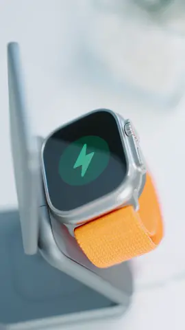 Tired of messy cables? Discover the solution! #iphone14promax #airpods #applewatch #magsafe #iphone15 #iphone15plus #iphone15promax #kuxiu #kuxiux40 #cleandesksetup #officeessentials #overnightcharging