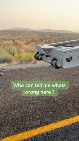 Can you tell whats wrong ??? #trucker 