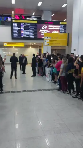 #famosos #aeroportodeguarulhos 