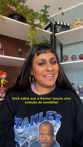 Uma das criadoras da @PerifaCon e fã do universo geek, a @Andreza Delgado soltou a voz e falou sobre a importância do Pantera Negra com a cultura e a relação do personagem mais ancestral dos quadrinhos com a Kenner. Curtiram? Manda pra um amigo que ia se amarram em saber dessa parceria! #kenner #panteranegra #wakandaforever 