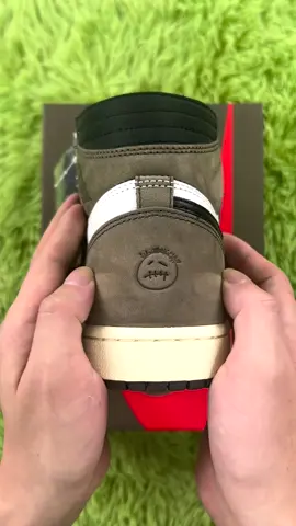 ☕️Nike AJ1 Mocha High☕️         •By Travis Scott• . #sneakerhead #travisscott #fyp #unboxing #travis #jordan1 #fy 