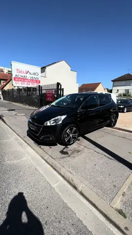 Peugeot 208 1.2 PURETECH 110CH GT LINE S&S EAT6 5CV 5P 101 217 Km essence 11/2016 Retrouvez toutes les informations du véhicule ainsi que son tarif sur notre site internet WWW.SELFAUTO.FR — ☎️0169449900 ———— SELF AUTO ———— 54 Avenue du général de Gaulle 91170 VIRY CHATILLON Du lundi au vendredi  9h00 -13h00 / 14h00 - 18h30  Le samedi 9h00 - 12h30 / 14h00 - 18h30 ☎️0169449900 📱WhatsApp en cliquant sur ce lien : https://wa.me/message/4YKCQ3VQXA4SB1 #luxurycars #lux #sport #amg #car #luxury #luxurycars #viral #tiktok #capcut #fyp #pourvous #video #ptp #pourtapage #viral #trending #foryou #pourtoi #selfauto #automobile #work #fy #foryou #foryoupage #fypシ #trending #trend #on #parati #stitch #duet #goviral #humor #LearnOnTikTok #like #xyzbca #xuhuong #viralvideo #ferrari #bentley #lamborghini #bugatti #rollsroyce #landrover #alfa #alpine #mercedes #renault #peugeot #citroen #ford #opel #volkswagen #seat #skoda #cupra #renault #nissan #toyota #infiniti #infini #lexus #audi #bmw #chevrolet #hyundai #kia #volvo #carplay #tesla #electriccar #63  #w166 #w213 #w205 #porsche #cayenne #diesel  #vag #hybrid #PHEV #cabrio 