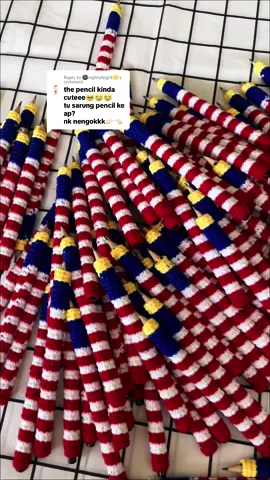 Replying to @🌚nightyNight🌝 yes, pencil cover edition khas utk merdeka hritu 🇲🇾 oky, siapa bole teka berapa total? Siapa dapat teka dia pandaii yeahhh 👏🏼🤣 #crochet #handmade #amigurumi #crocheting #kait #crochetbouquet #crochettok #pengait #cwcm #pencelcover #pencilcover #projekmengaitmerdeka #pencilcovermerdeka #malaysia #barangkrafmalaysia  #pencel 