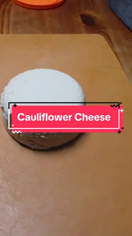 #cauliflowercheese #vegancheese #LifeOnTikTok #TikTokPartner #vegan #plantbased #dairyfree #veganhackspod #simplerecipes 