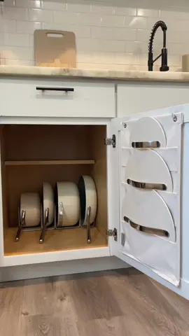 Finally a cookware that matches my aesthetic 🥹 @Caraway Home  Get 10% off sitewide when you use my discount code or link valid through Sep.8-Sep.25 🫶🏼#CarawayPartner #myCaraway #CarawayOnTiktok #carawayambassador #carawayunboxing #aesthetickitchen #kitchendesign #modernkitchen #carawayhome #cooktok #organizekitchen #MomsofTikTok #chunkybabies #breastfeedingmama #sahmlife #momof2  