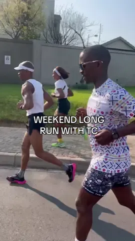 Running really is a community sport 🥹🫶🏼.  4 weeks til race day . #runningmotivation #endurancerunner #temporun #runnersofitiktok #marathontraining 