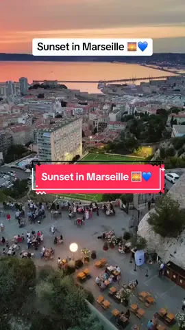 La plus belle ville du monde ! ❤️🌅 #marseille #sunset #om #om #view #tiktokfootball 