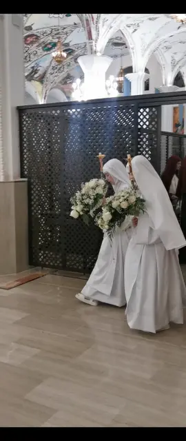 4 young woman on their way to become brides of Christ 🙏 Nuns of the order of the Order Of The Carmelites Of the Holy Face, El Palmar De Troya, Spain. www.PalmarianChurch.org #truechurch #elpalmardetroya #palmariancatholic #truechristianity #holysacrifice #nun #vows 