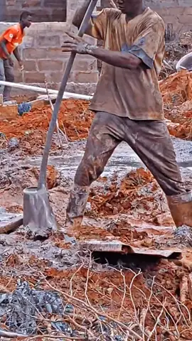 Être en relation avec un homme qui travaille dur 😂🤣 n'est pas fait pour tout le monde. #seulletravailpaie💪🏾💪🏾💪🏾 #travaildur #travaillerpourréalisertesrêves 