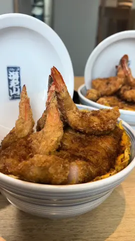 恵比寿にある卵で閉じない海老カツ丼のお店！揚げたてサクサクの海老を心ゆくままに楽しめる海老好きには堪らない逸品！ 「海老山」 (Ebiyama) 📍東京都渋谷区東2-23-6 第2池田ビル 1F (Ikeda Bldg. 1F, 2-23-6 Higashi, Shibuya-ku, Tokyo) #japanesefood #japanfood #japan #tiktokfood #東京グルメ