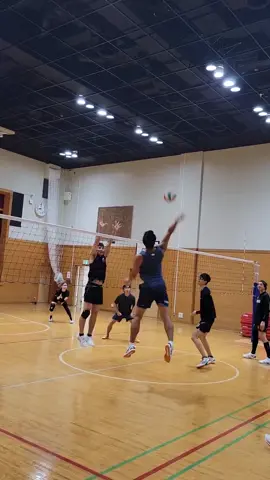 打つ癖を #バレー好きとつながりたい #volleyball #バレー