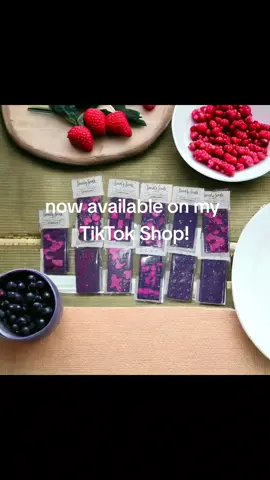 Mini Wax Melt Snap Bars are now available in my TikTok shop! Midnight Blackberry Strawberry Poun Cake Apples & Maple Bourbon #serenityscents #tiktokshop #waxmelts #soywax 
