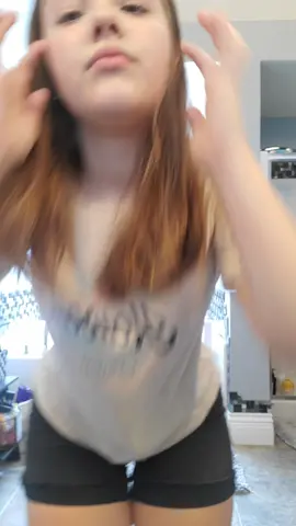 who's ready for fall?? #dance #viraldance #fyp #trend #trending #viral #blowthisup #draft #fall 