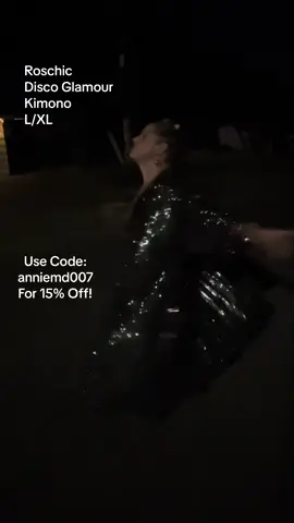 Got me another pimp coat! Roschic sent me this sparkly kimono and its perfect for New Year’s Eve or an event where you want to stand out! Use code: anniemd007 for 15% off! #sponsored #roschic #discoball #midsizefashion #fallfashion #winterfashion #OOTD #pimpcoat #LifeOnTikTok #TikTokPartner 