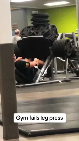 Damn #gym #fails #funny #fypシ #memes #blowthisup #xyzbca #viral #trending 