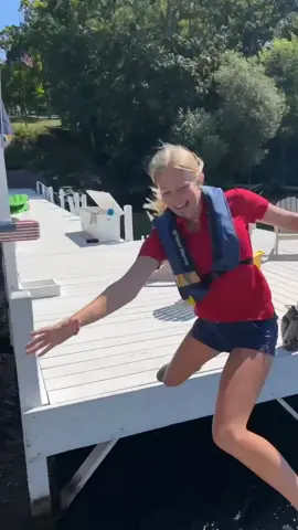 Oops! It’s Michaela’s turn to miss the boat! 🤣🌊✨📬 Our last day of the US Mailboat Tour is September 15th, join us before it’s too late!!!! Tickets in our bio!  #mail #mailboat #mailjumper #mailjumping #mailjump #mailman #mailboatjumping #lakegeneva #lakegenevawisconsin #wisconsin #lakelifebeginswithgage 